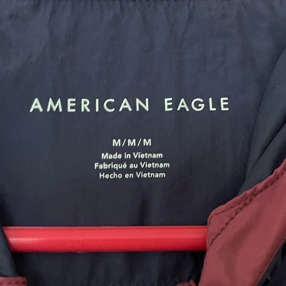 American Eagle 90’s windbreaker - Picture 2 of 3